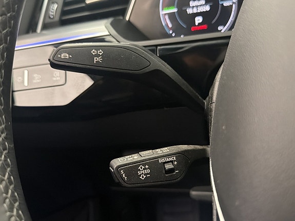 Audi e-tron S 19 of 30