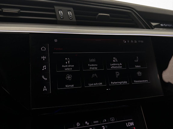 Audi e-tron S 26 of 30