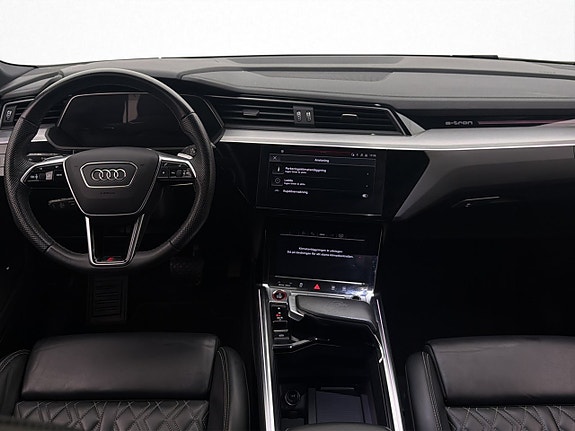 Audi e-tron S 14 of 30