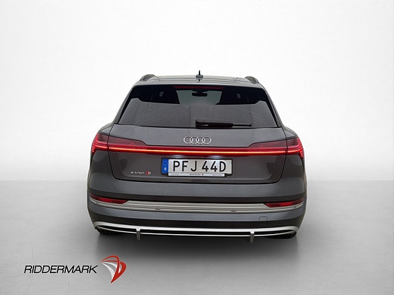 Audi e-tron S 8 of 30