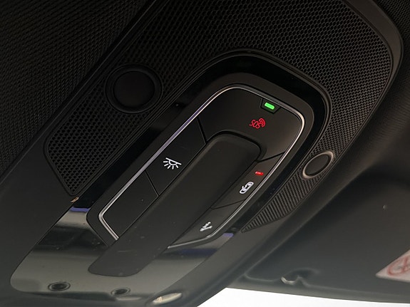 Audi e-tron S 29 of 30