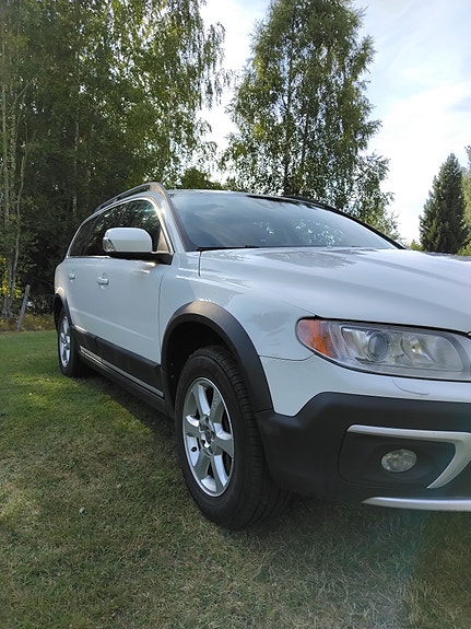Volvo XC70 4 of 15