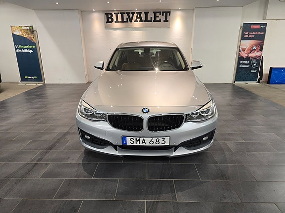BMW 320d 2 of 17