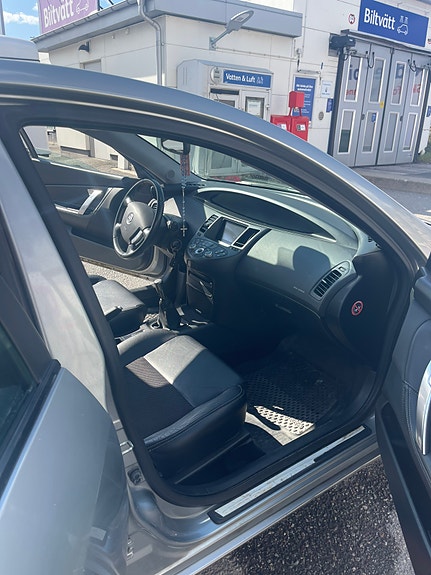 Nissan Primera 5 of 7