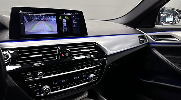 BMW 530e 10 of 17