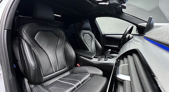 BMW 530e 15 of 17