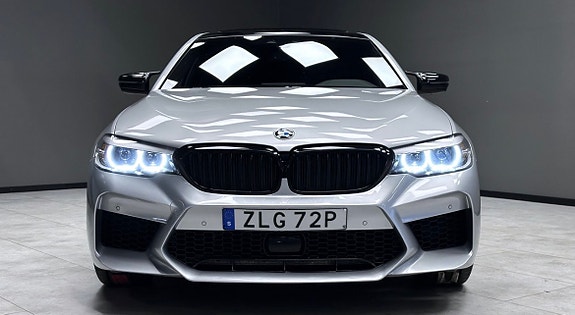 BMW 530e 2 of 17
