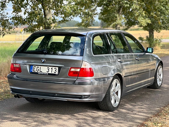 BMW 325i 6 of 18