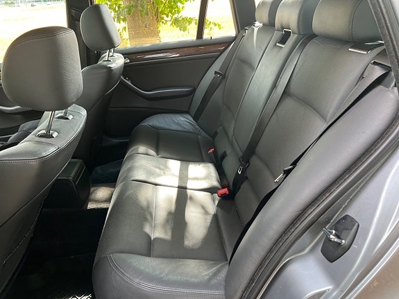 BMW 325i 15 of 18