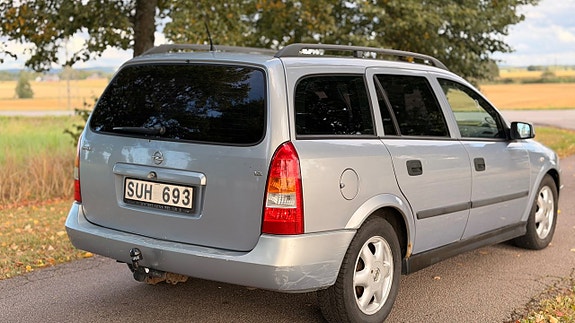 Opel Astra 3 of 15