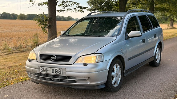 Opel Astra 2 of 15