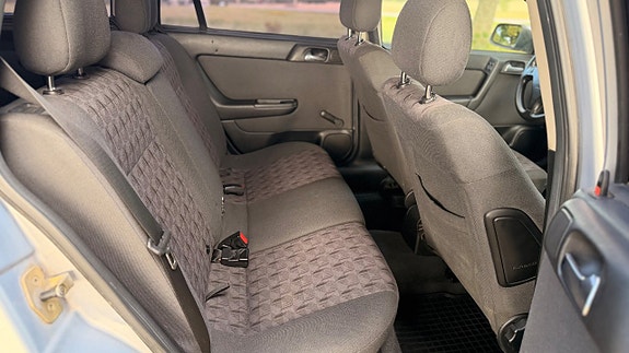 Opel Astra 12 of 15