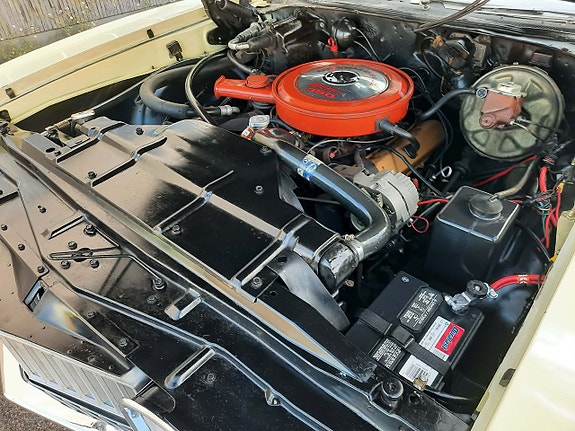 Oldsmobile Cutlass 21 of 27