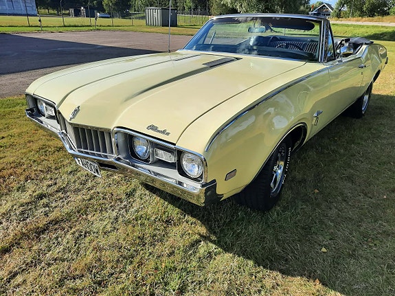 Oldsmobile Cutlass 6 of 27