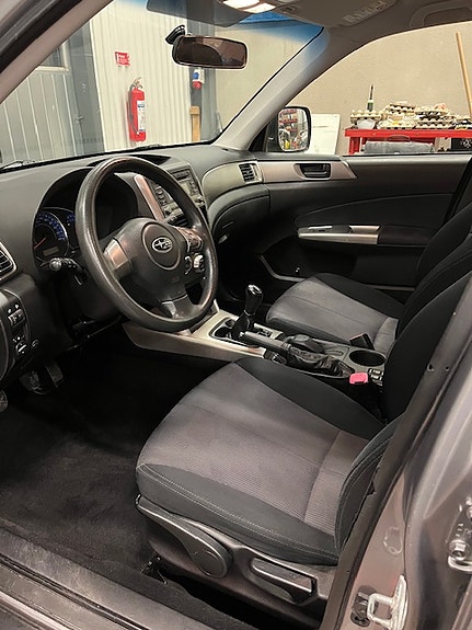 Subaru Forester 2 of 3