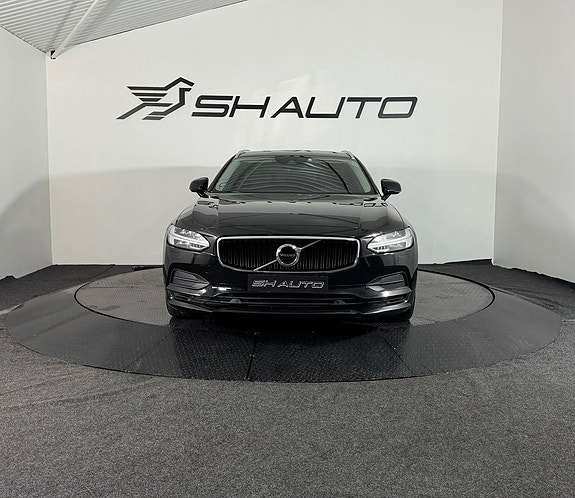 Volvo V90 2 of 11
