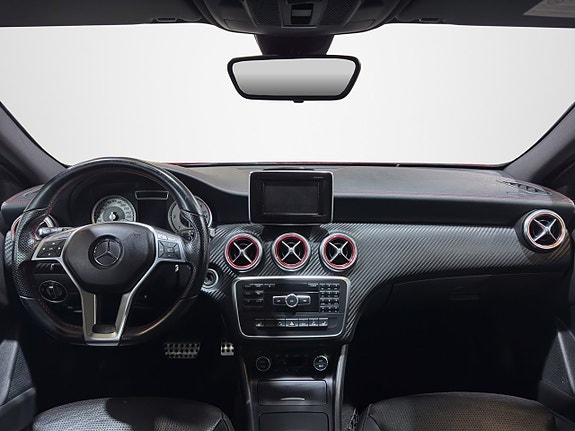 Mercedes-Benz A200 13 of 26