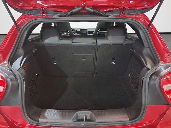 Mercedes-Benz A200 8 of 26