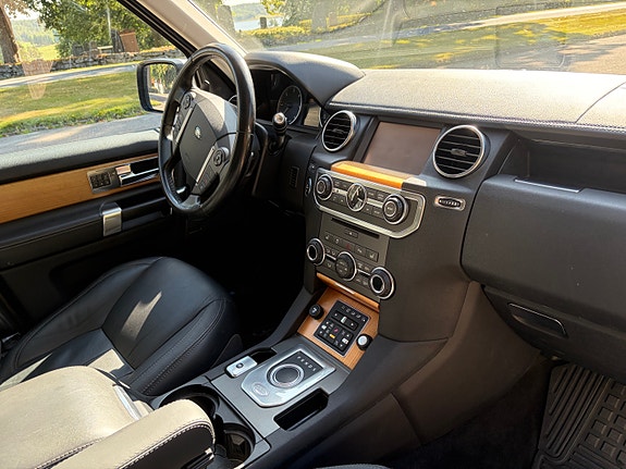 Land Rover Discovery 4 13 of 15