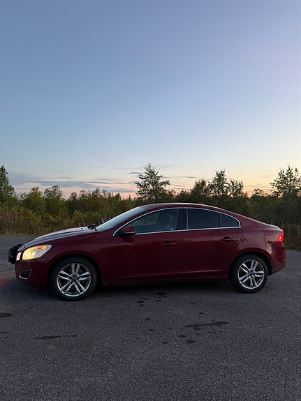 Volvo S60 4 of 9