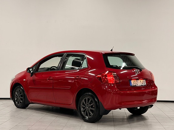 Toyota Auris 6 of 26