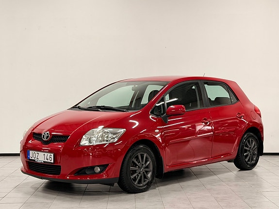 Toyota Auris 4 of 26
