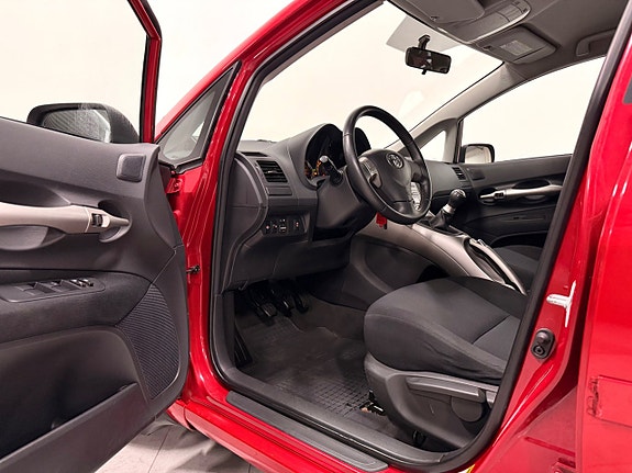 Toyota Auris 9 of 26