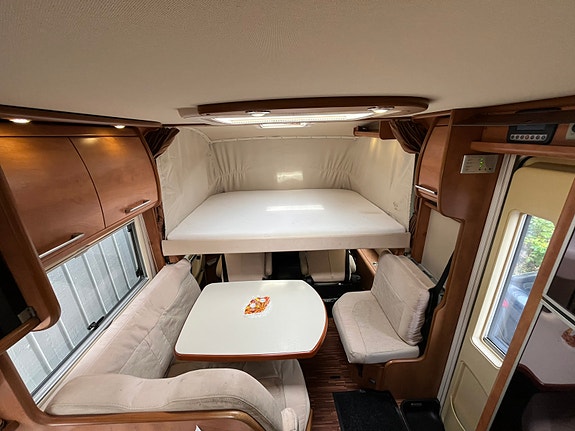 Carthago C-Tourer C1I 148 Endast 8000 mil, 5-bälte/Backkamera/Solcell/långbäddar 8 of 23