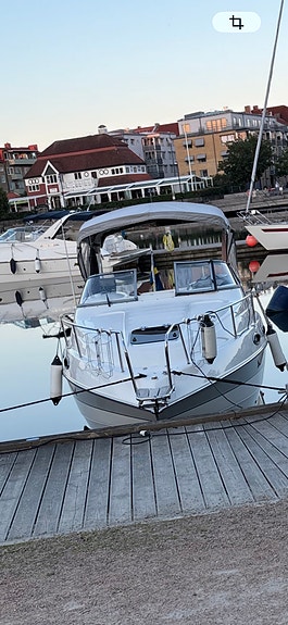 Stingray 240 CS 3 of 9