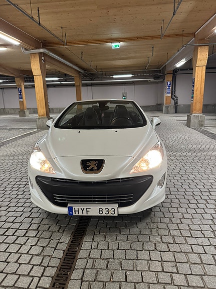 Peugeot 308 4 of 17