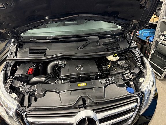 Mercedes-Benz V250 d 9 of 12