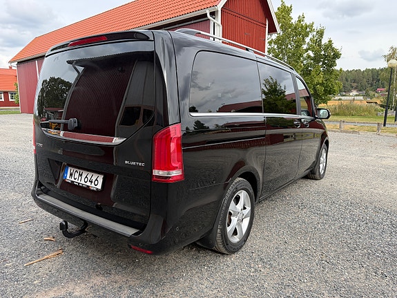 Mercedes-Benz V250 d 6 of 12