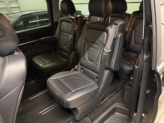 Mercedes-Benz V250 d 12 of 12