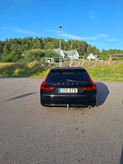 Volvo V90 7 of 11