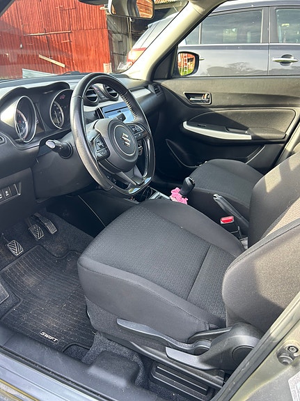 Suzuki Swift 5 of 7