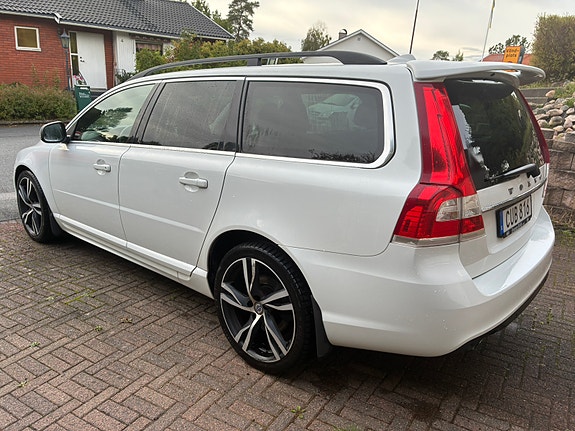 Volvo V70 4 of 18