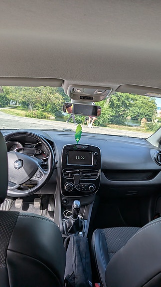 Renault Clio 7 of 9