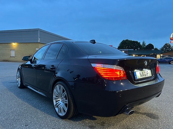 BMW 520d 4 of 11