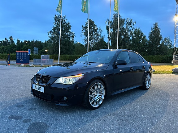 BMW 520d 3 of 11