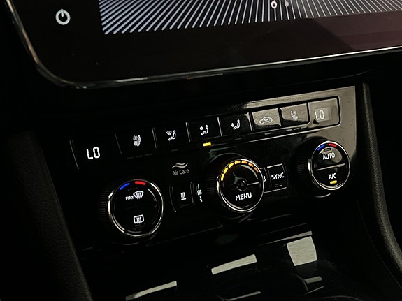 Skoda Superb 22 of 30