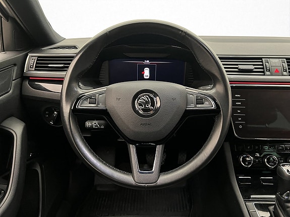 Skoda Superb 11 of 30