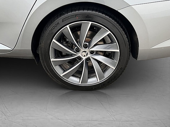 Skoda Superb 29 of 30
