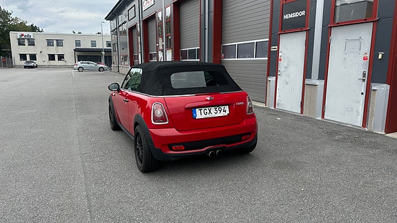 MINI Cooper S 3 of 14