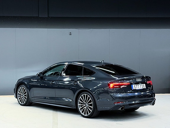 Audi A5 2 of 18