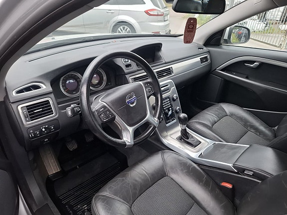 Volvo V70 6 of 6