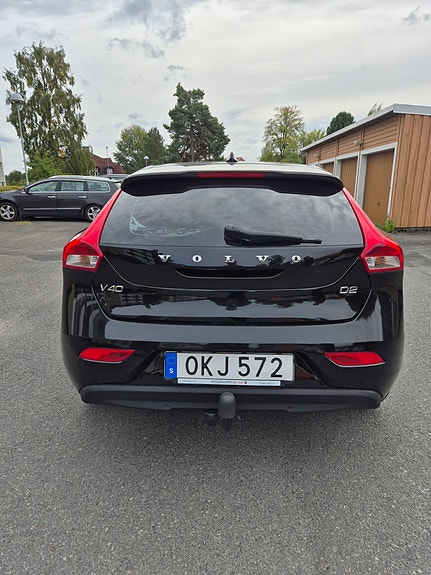 Volvo V40 4 of 6