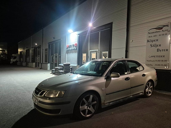 Saab 9-3 4 of 12
