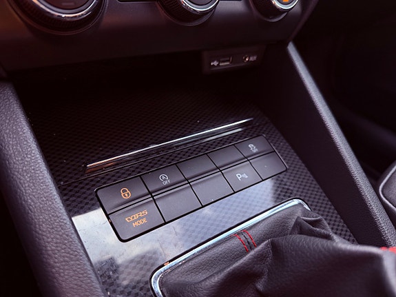 Skoda Octavia RS 14 of 16