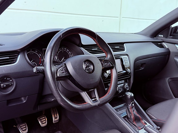 Skoda Octavia RS 10 of 16