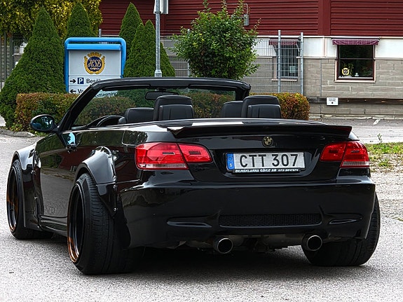 BMW 335i 8 of 15